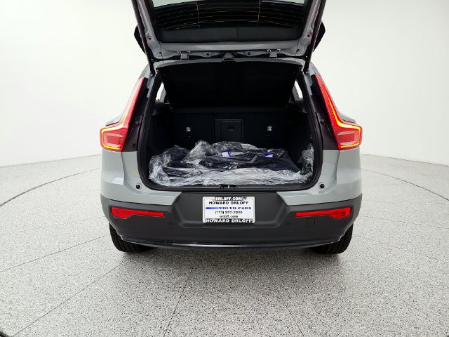 New 2026 Volvo XC40 B5 Ultra w/ Protection Package Premier AWD/4WD image 19