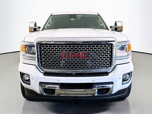 Used 2016 GMC Sierra 3500 Denali w/ Duramax Plus Package AWD/4WD image 2
