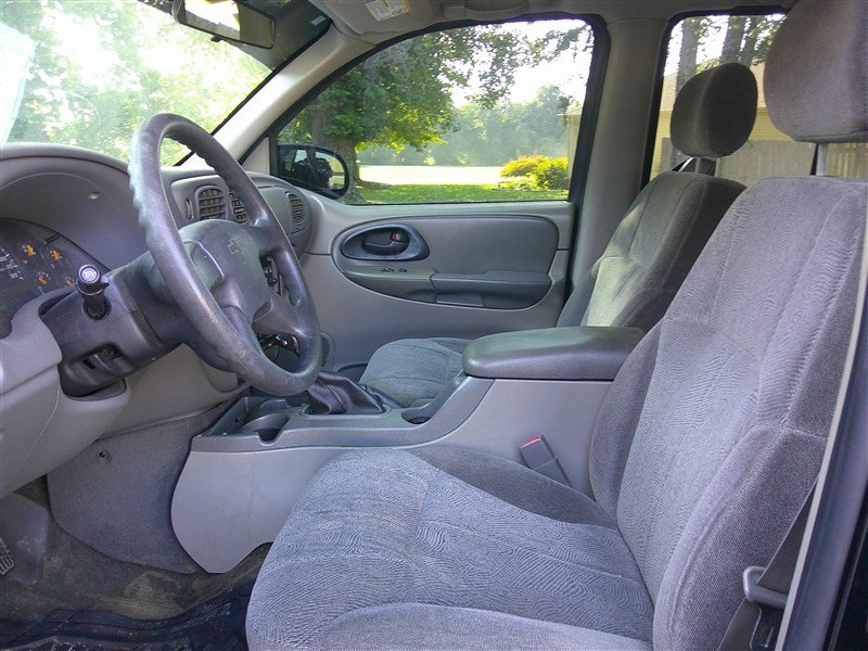 Used 2004 Chevrolet TrailBlazer LS w/ LS Preferred Equipment Group AWD/4WD image 9