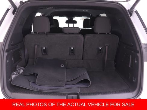 Used 2024 Chevrolet Traverse LS image 15