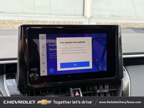 Used 2025 Toyota Corolla LE FWD image 22