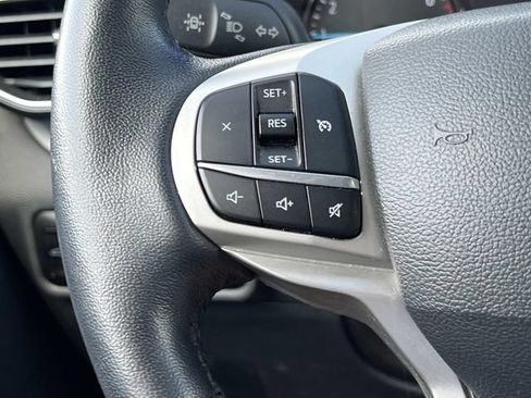 Certified 2023 Ford Explorer XLT w/ Equipment Group 202A AWD/4WD image 28