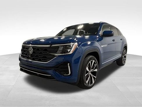 Used 2025 Volkswagen Atlas Cross Sport SEL Premium R-Line image 4