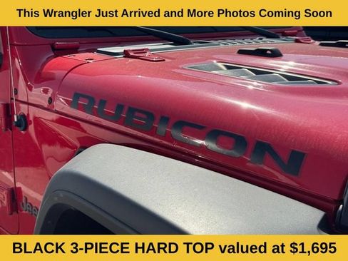 Used 2022 Jeep Wrangler Unlimited Rubicon w/ Cold Weather Group AWD/4WD image 5