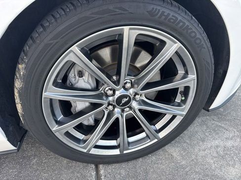 Used 2017 Ford Mustang GT Premium w/ Equipment Group 401A RWD image 9