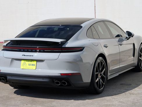 Used 2025 Porsche Panamera image 59