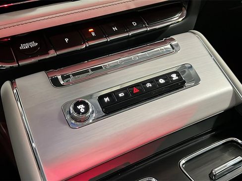 Used 2025 Lincoln Aviator Reserve w/ Illumination Package image 22