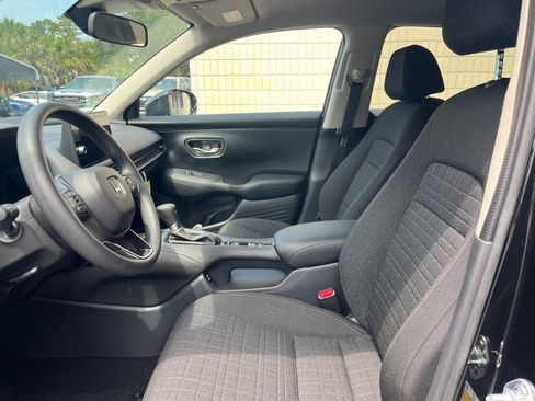 Used 2026 Honda HR-V LX image 11