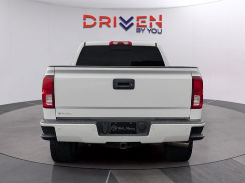 Used 2017 Chevrolet Silverado 1500 LTZ Z71 w/ LTZ Plus Package AWD/4WD image 4