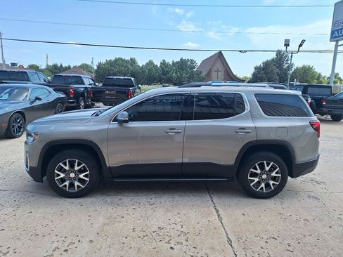 Used 2023 GMC Acadia SLT w/ Preferred Package AWD/4WD image 4