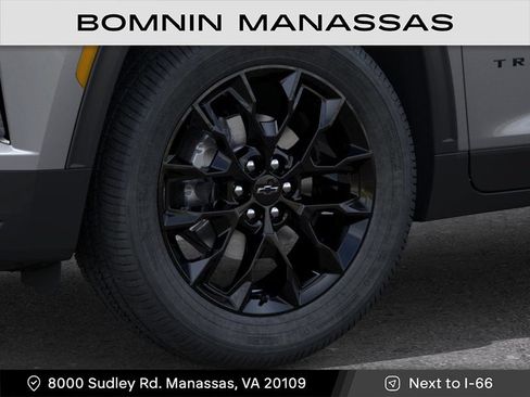 New 2026 Chevrolet Traverse LT w/ Midnight/Sport Edition AWD/4WD image 9
