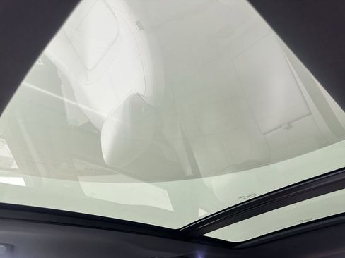 Used 2026 Jaguar F-PACE R-Dynamic S image 12