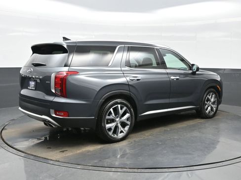 Used 2022 Hyundai Palisade SEL w/ 8P Bench Seat Package image 6