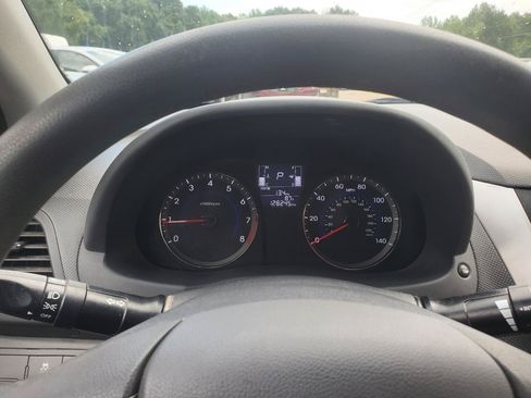 Used 2017 Hyundai Accent SE FWD image 16