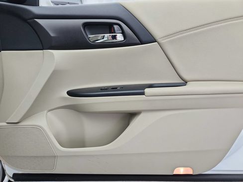 Used 2014 Honda Accord EX-L image 29