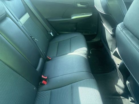 Used 2014 Toyota Camry SE FWD image 8