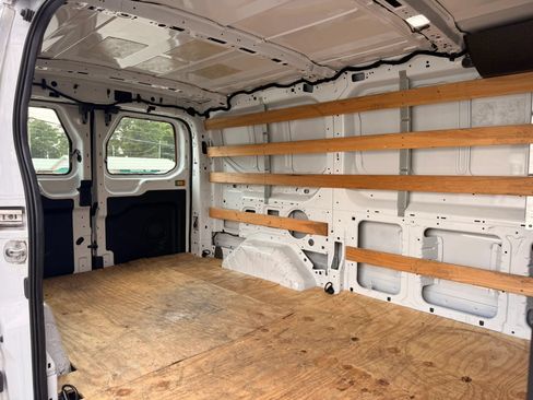 Used 2023 Ford Transit 250 Low Roof w/ Exterior Upgrade Package RWD image 29