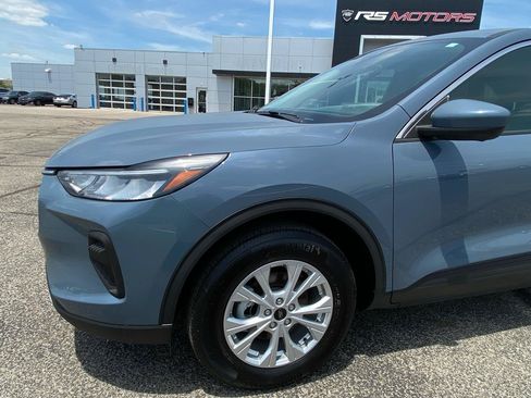 Used 2023 Ford Escape Active w/ Tech Pack #2 AWD/4WD image 12