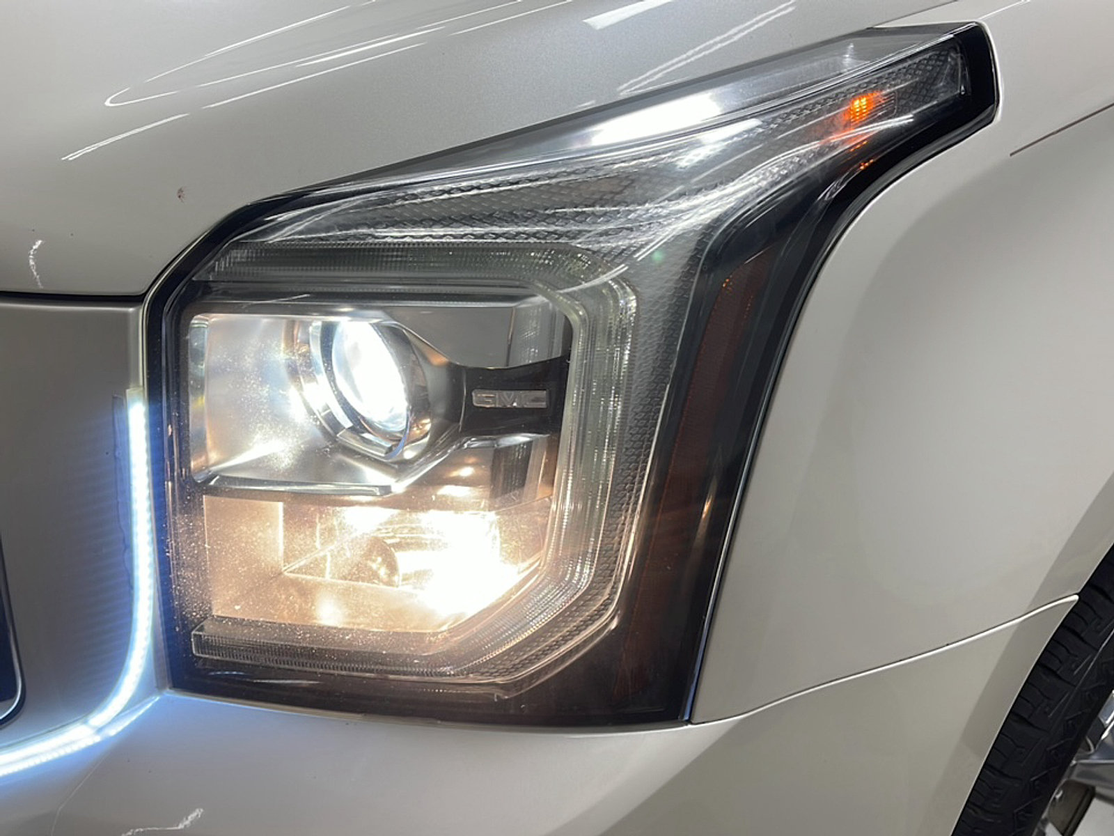 Used 2015 GMC Yukon Denali AWD/4WD image 26