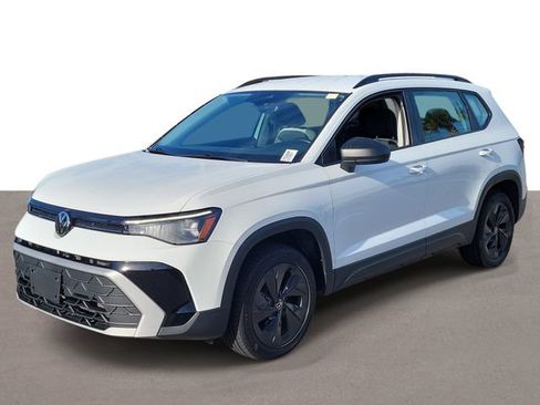 Certified 2025 Volkswagen Taos S FWD image 2