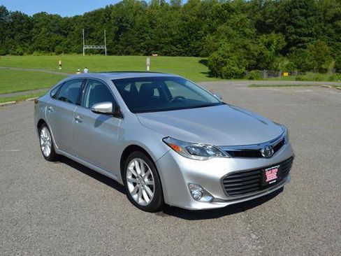 Used 2014 Toyota Avalon Limited FWD image 52