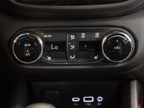 Used 2023 Chevrolet TrailBlazer RS w/ Convenience Package AWD/4WD image 20