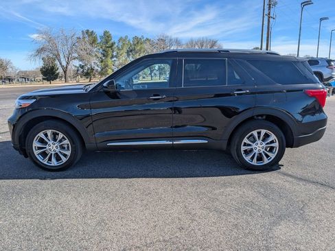 Used 2024 Ford Explorer Limited image 2