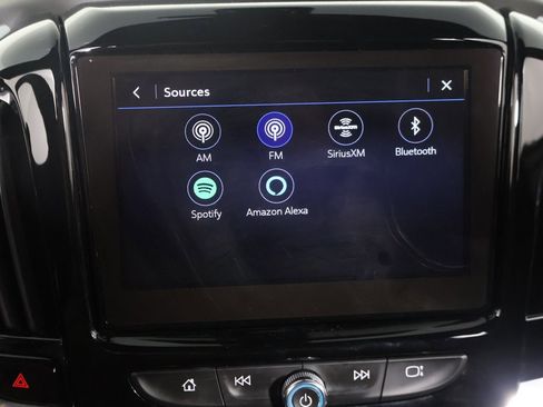 Used 2023 Chevrolet Traverse LT image 47