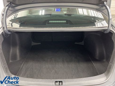 Used 2024 Toyota Corolla SE image 23