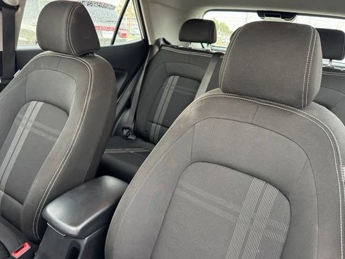 Used 2026 Hyundai Venue SEL FWD image 11