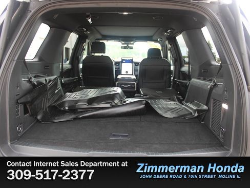 Used 2023 Ford Expedition Limited AWD/4WD image 7
