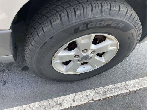 Used 2007 Ford Escape XLT image 28