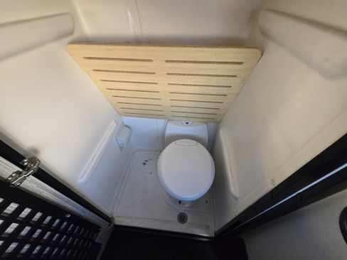 Used 2020 Mercedes-Benz Sprinter 2500 image 57