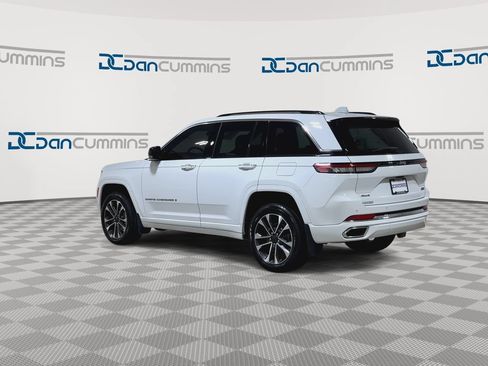 Used 2022 Jeep Grand Cherokee Overland AWD/4WD image 6