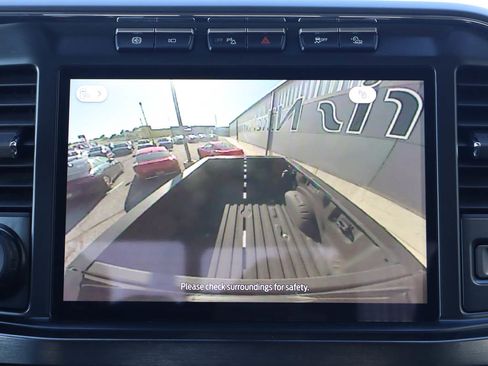Used 2023 Ford F350 Lariat w/ Lariat Ultimate Package AWD/4WD image 17