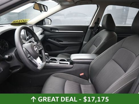 Used 2023 Nissan Altima 2.5 SV image 21