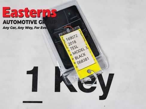 Used 2018 Tesla Model 3 Long Range image 19