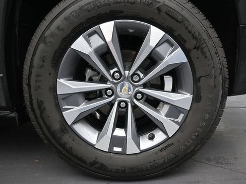 Used 2025 Chevrolet Equinox LT w/ Safety and Technology Package FWD image 10