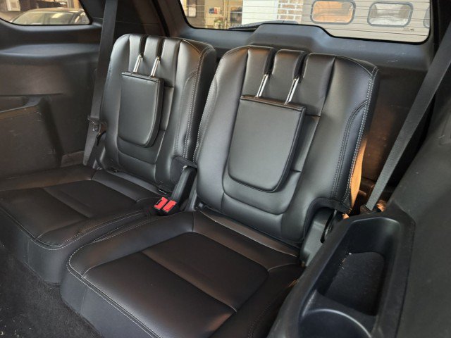 Used 2017 Ford Explorer Limited w/ Equipment Group 301A AWD/4WD image 12