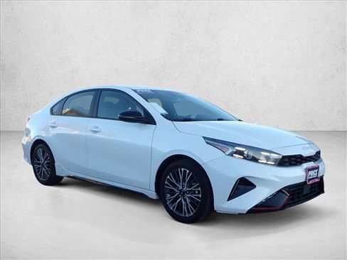 Used 2024 Kia Forte GT-Line w/ GT-Line Premium Package image 6