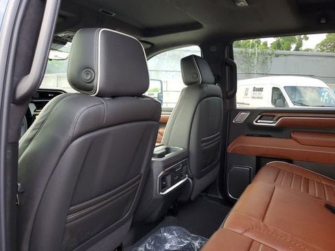 New 2026 GMC Sierra 2500 Denali Ultimate image 11