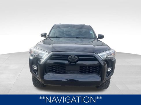 Used 2022 Toyota 4Runner SR5 Premium image 10