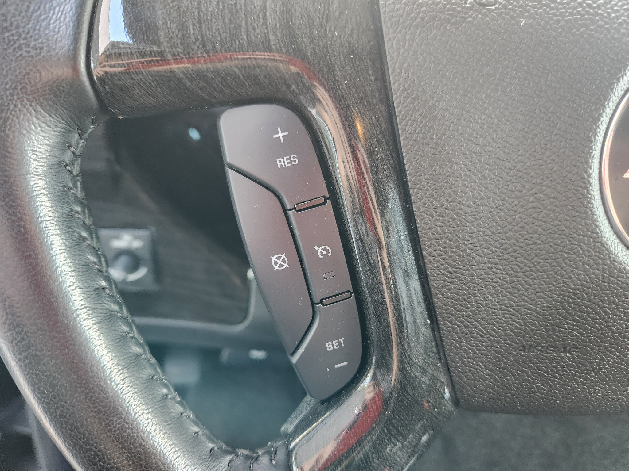 Used 2023 Chevrolet Express 2500 RWD image 44