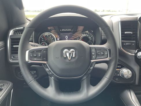 Used 2025 RAM 1500 Laramie w/ Laramie Southwest Edition image 18