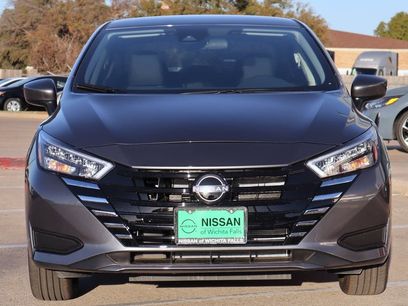 New 2025 Nissan Versa SV w/ Trunk Package