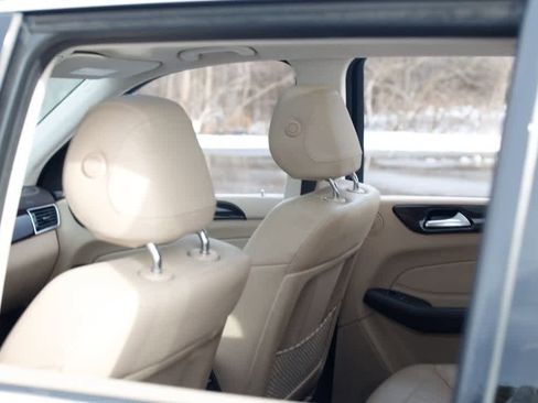 Used 2018 Mercedes-Benz GLS 450 4MATIC image 11