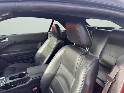 Used 2007 Ford Mustang Premium image 17