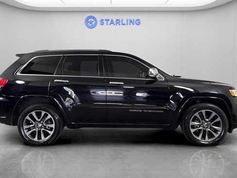 Used 2017 Jeep Grand Cherokee Overland image 11