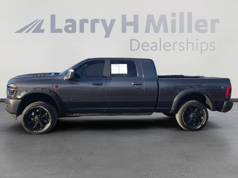 Used 2025 RAM 3500 Laramie image 2