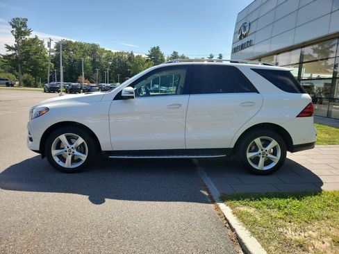 Used 2018 Mercedes-Benz GLE 350 4MATIC image 2